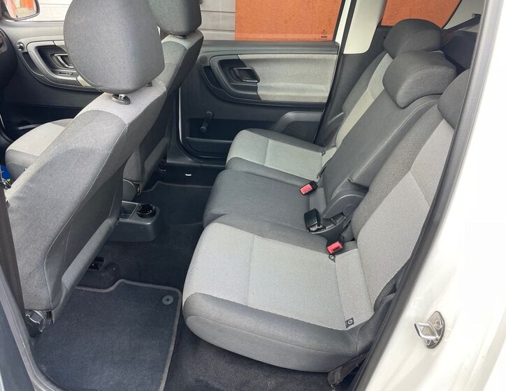 Škoda Roomster Kombi 1,2 l 63 kw