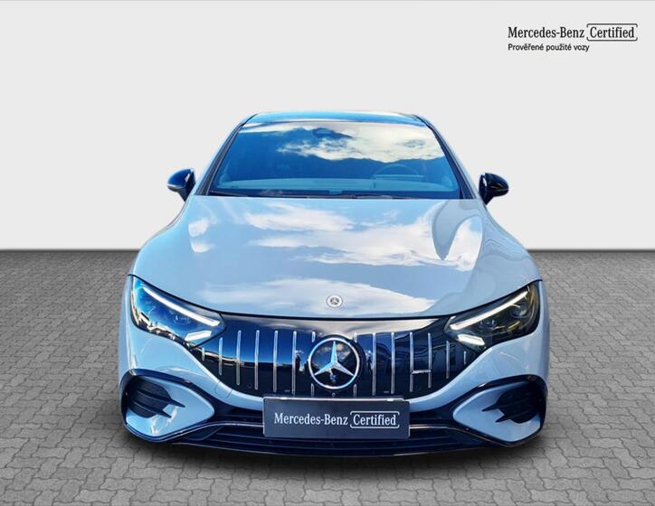 Mercedes-Benz EQE 8