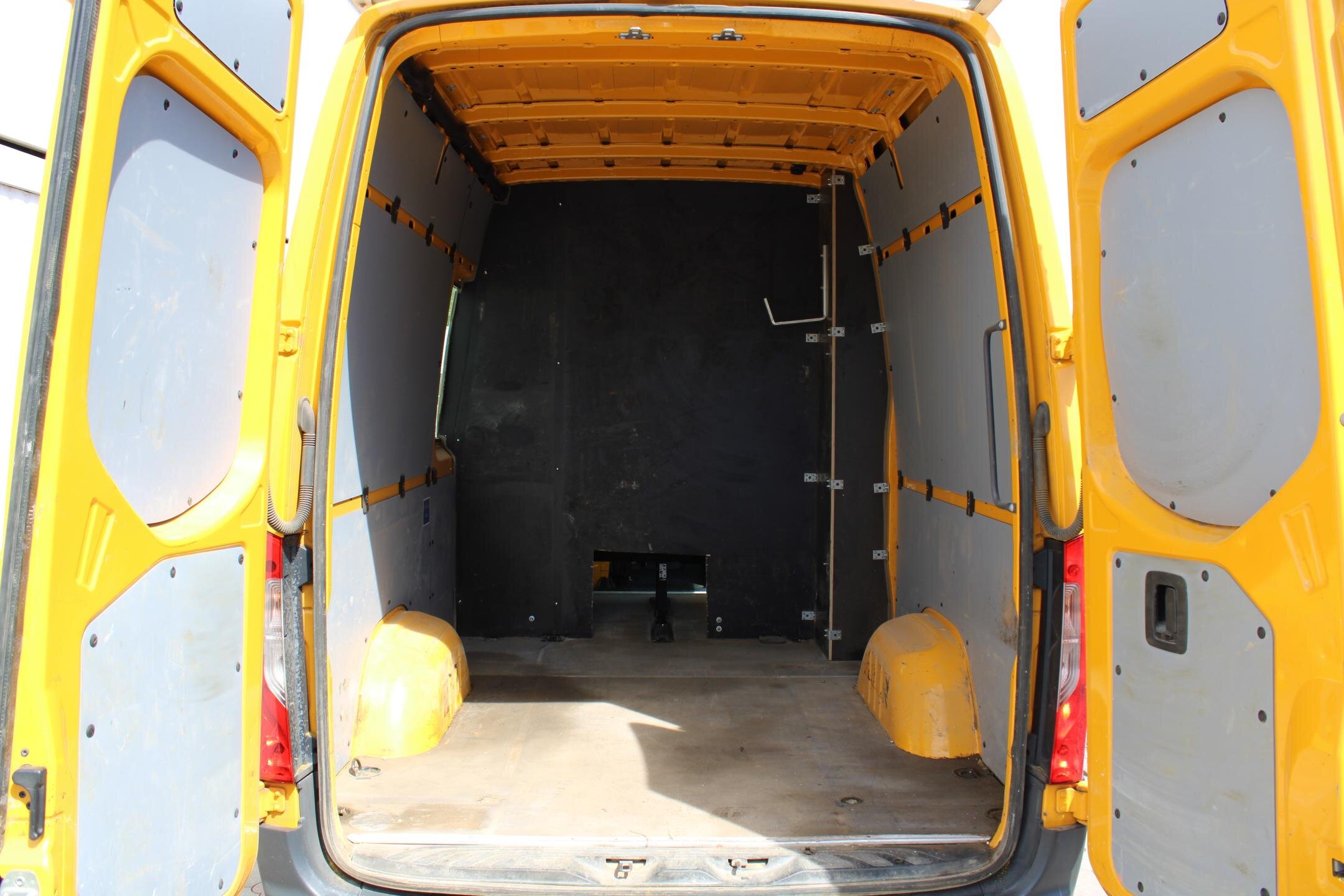 Mercedes-Benz Sprinter Užitková 2,1 l 120 kw