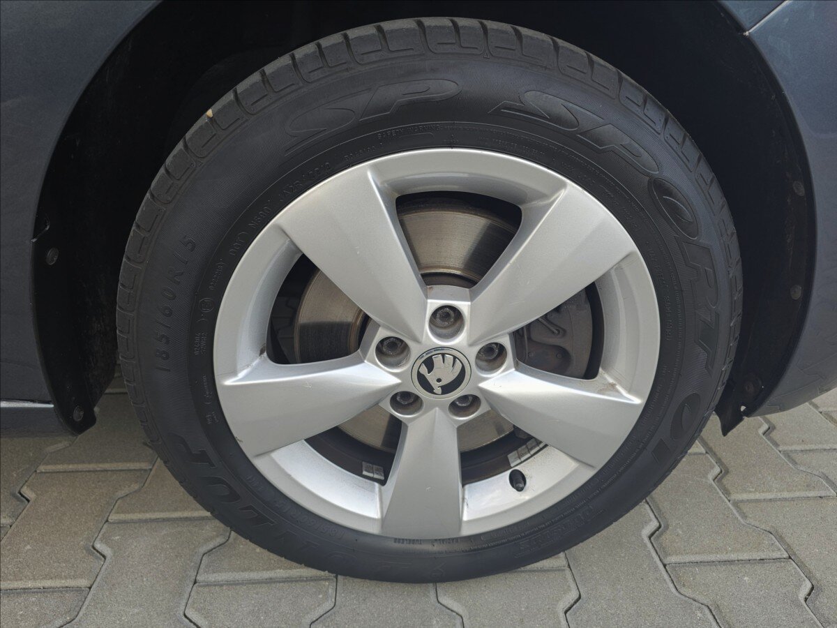 Škoda Rapid Hatchback 1,2 l 77 kw