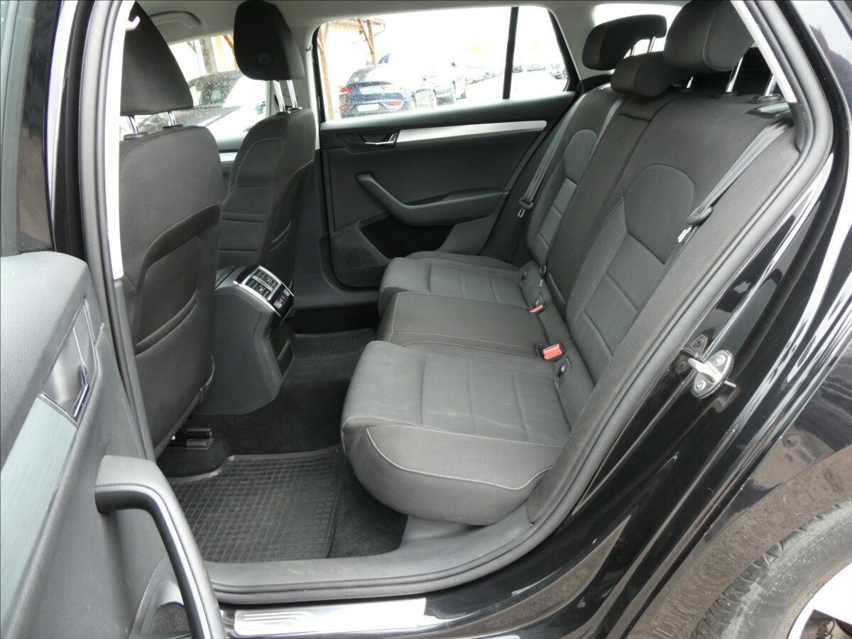 Škoda Superb Kombi 1,6 l 88 kw