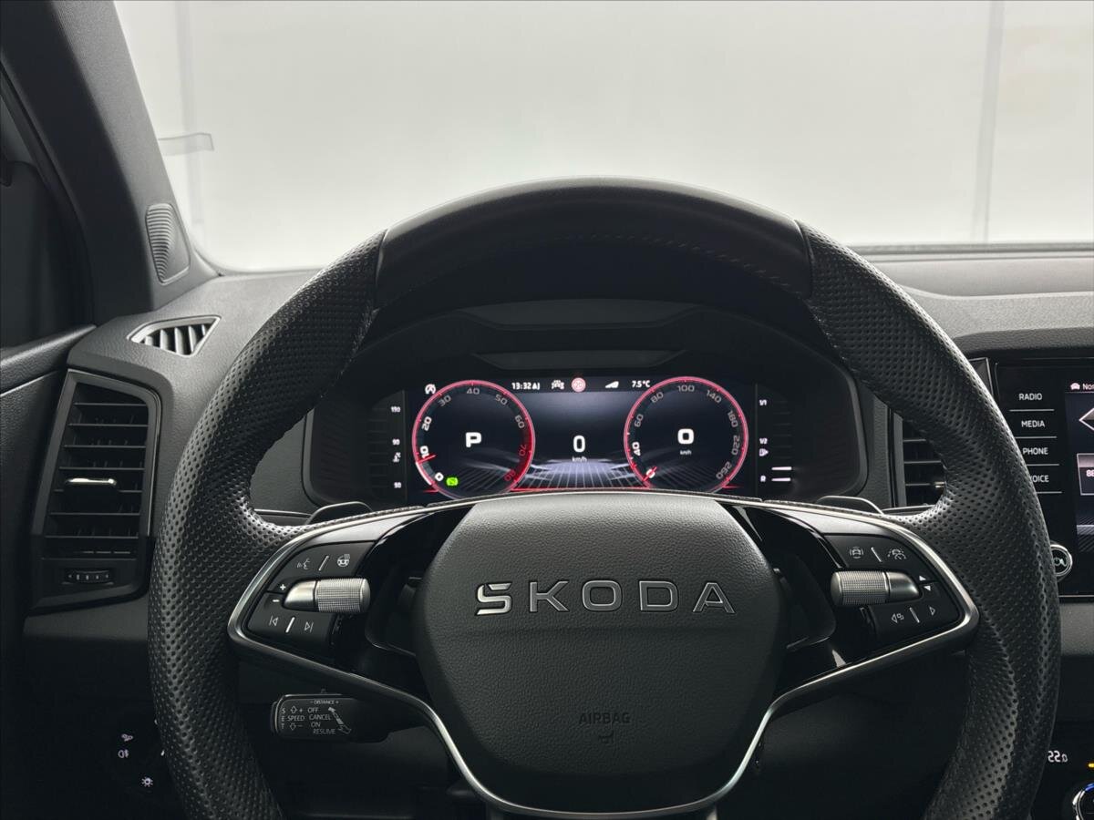 Škoda Karoq SUV / Terénní 1,5 l 110 kw