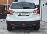 Suzuki S-Cross Hatchback 998,0 82 kw