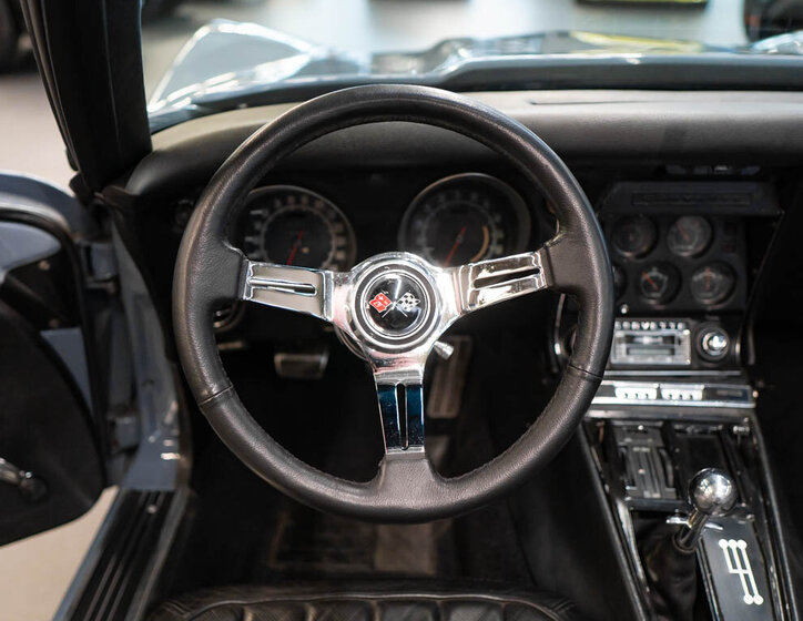 Chevrolet Corvette 13