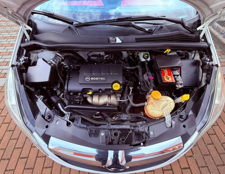 Opel Corsa Hatchback 1,2 l 63 kw