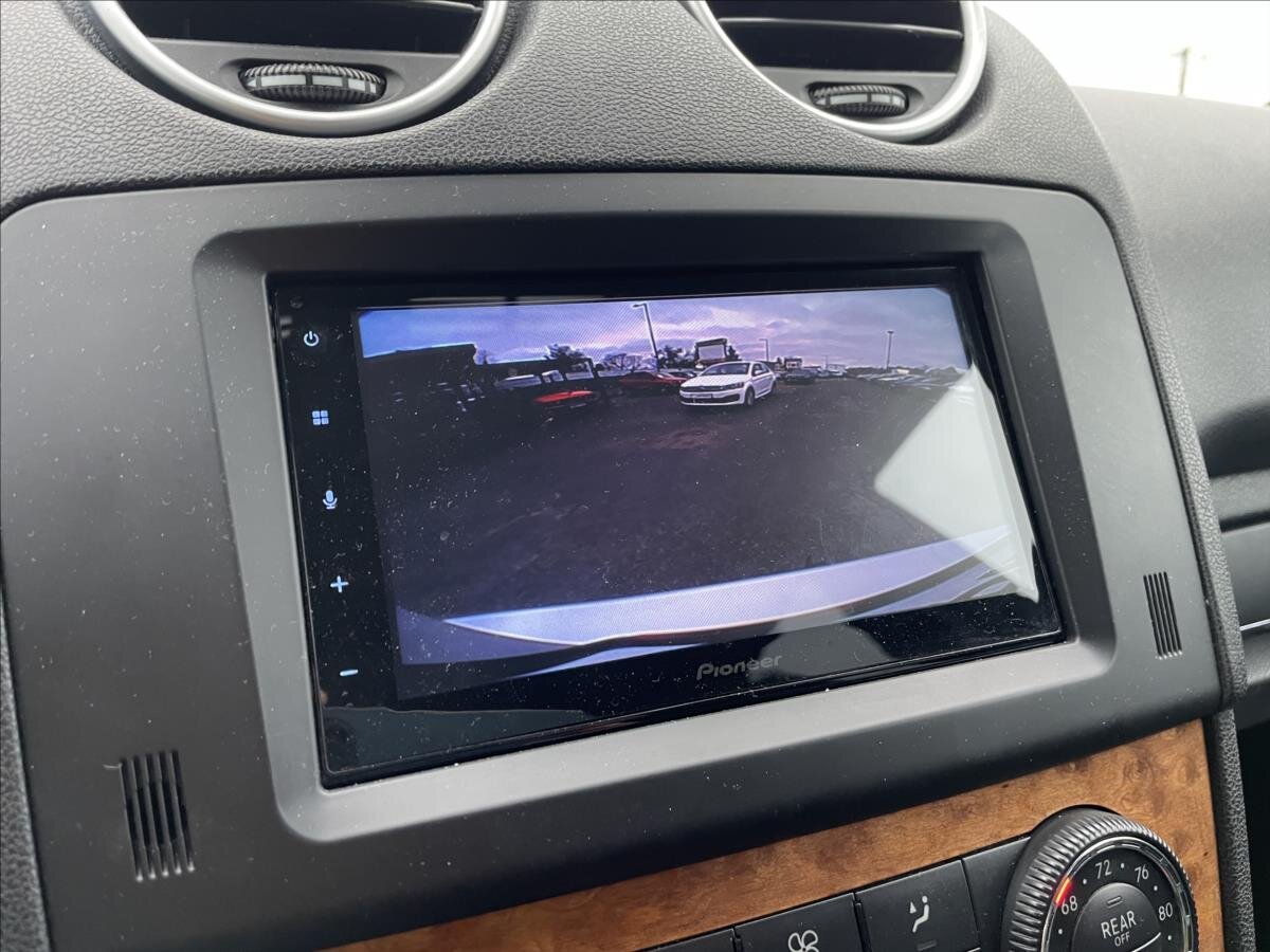 Mercedes-Benz Třídy M SUV / Terénní 3,5 l 200 kw