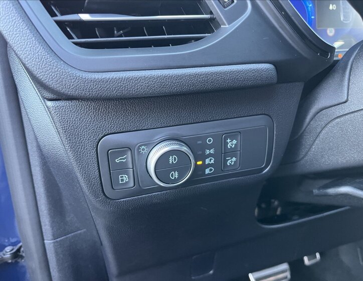 Ford Kuga SUV / Terénní 2,5 l 165 kw