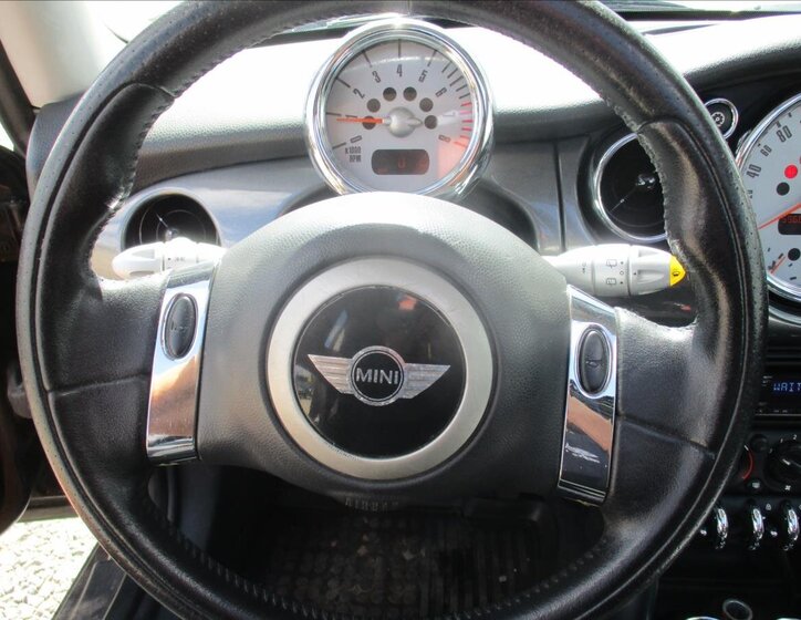 Mini One Hatchback 1,6 l 66 kw