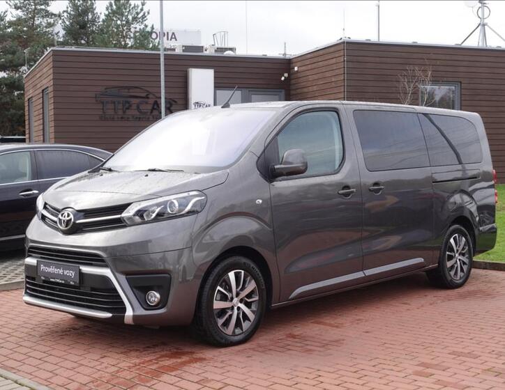 Toyota ProAce Verso 1