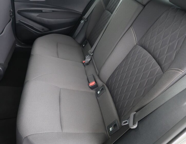 Toyota Corolla Sedan 1,5 l 92 kw