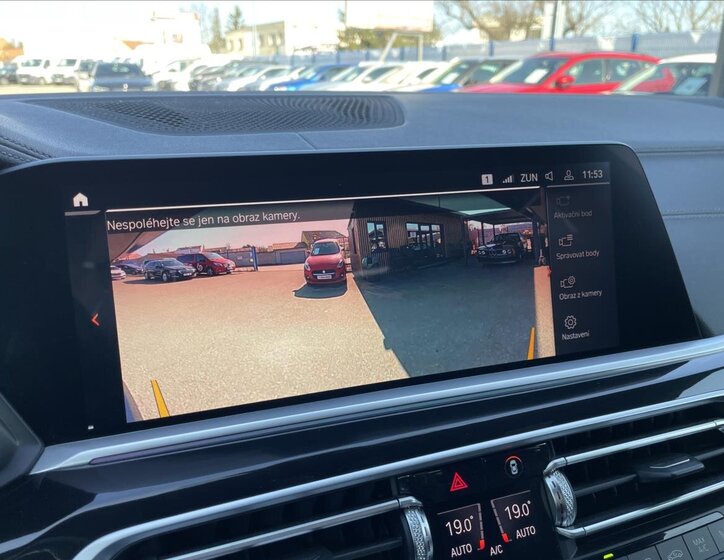 BMW X7 SUV / Terénní 3,0 l 195 kw