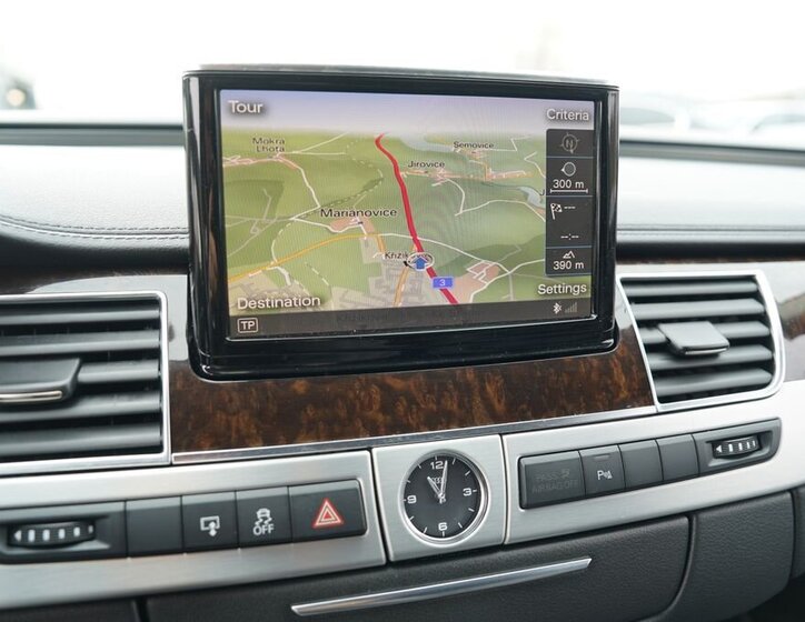 Audi A8 Sedan / Limuzína 3,0 l 213 kw