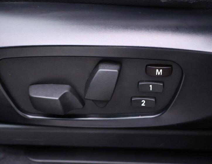 BMW X3 SUV / Terénní 2,0 l 135 kw