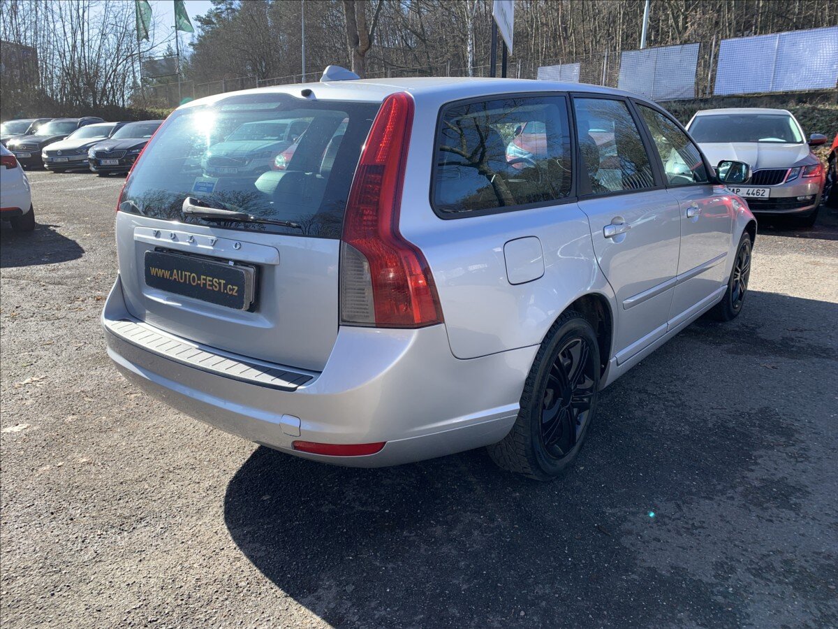 Volvo V50 Kombi 2,0 l 100 kw