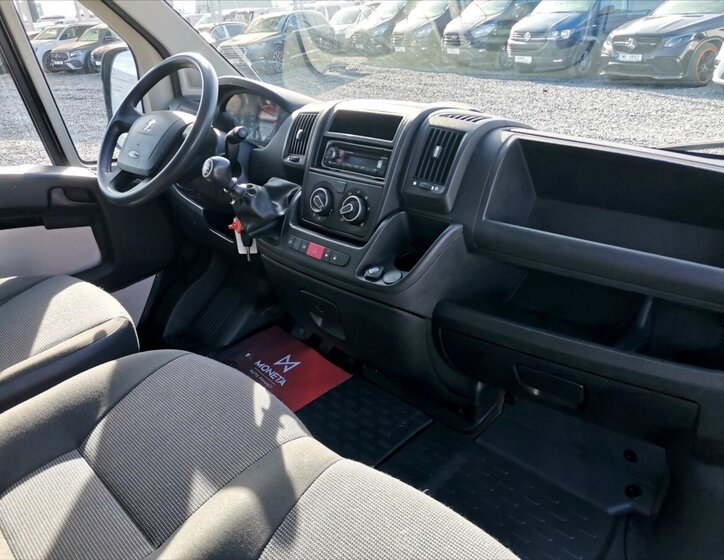 Peugeot Boxer Skříň 2,2 l 110 kw