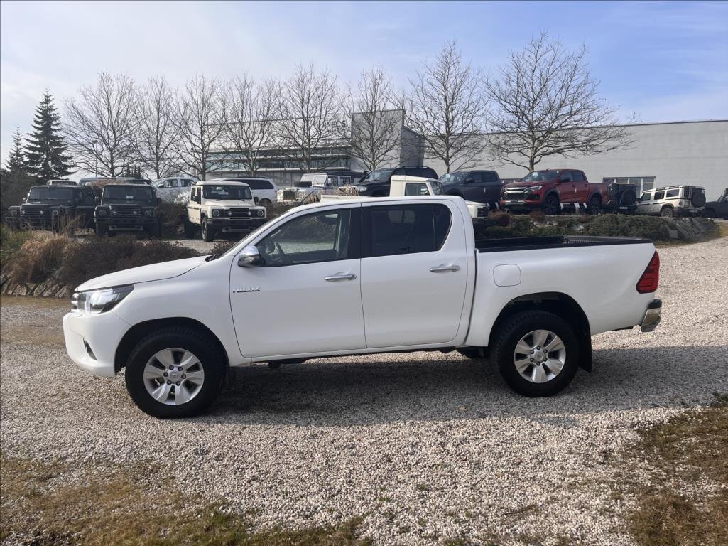 Toyota Hilux Pick-up 2,4 l 110 kw