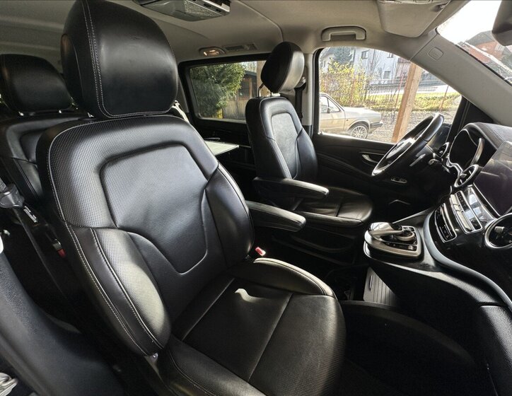 Mercedes-Benz Třídy V 7