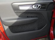 Volvo XC40 SUV / Terénní 2,0 l 145 kw