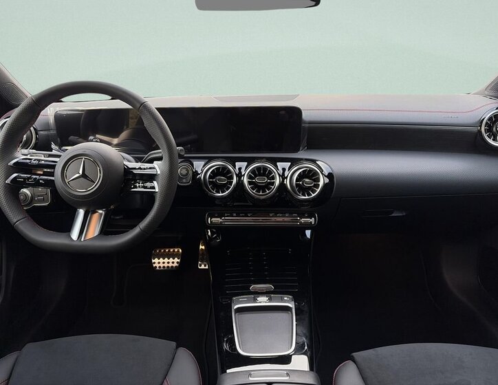 Mercedes-Benz CLA Kombi 2,0 l 110 kw