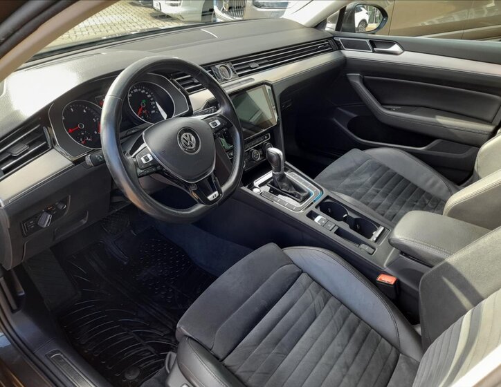 Volkswagen Passat Kombi 2,0 l 140 kw