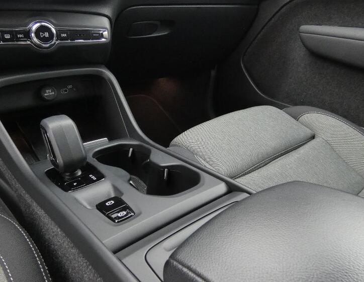 Volvo XC40 6