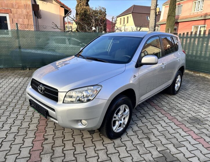 Toyota RAV4 9