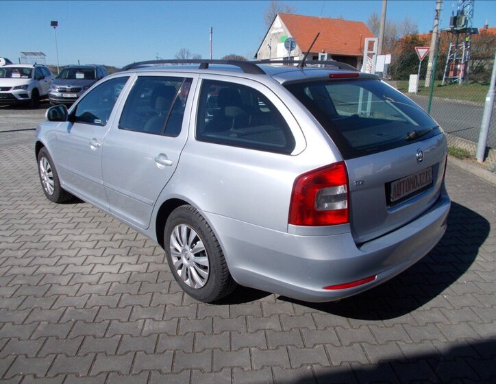 Škoda Octavia Kombi 1,6 l 77 kw