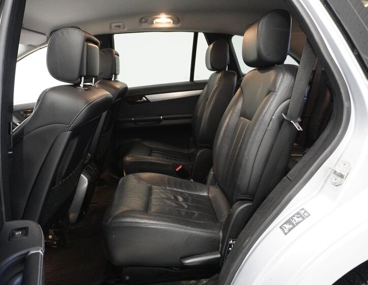 Mercedes-Benz Třídy R SUV 5,0 l 225 kw