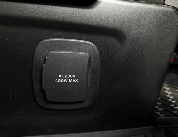 Ford Tourneo Custom MPV 2,0 l 125 kw