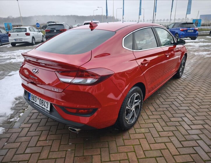 Hyundai i30 Hatchback 998,0 88 kw