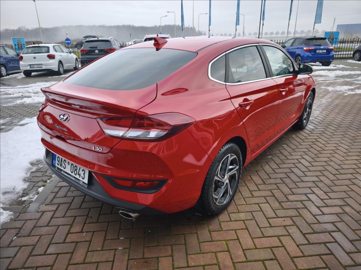 Hyundai i30 Hatchback 998,0 88 kw