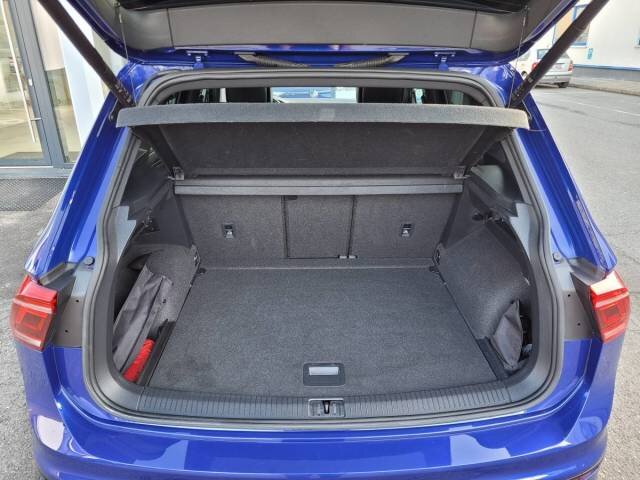 Volkswagen Tiguan SUV 2,0 l 235 kw