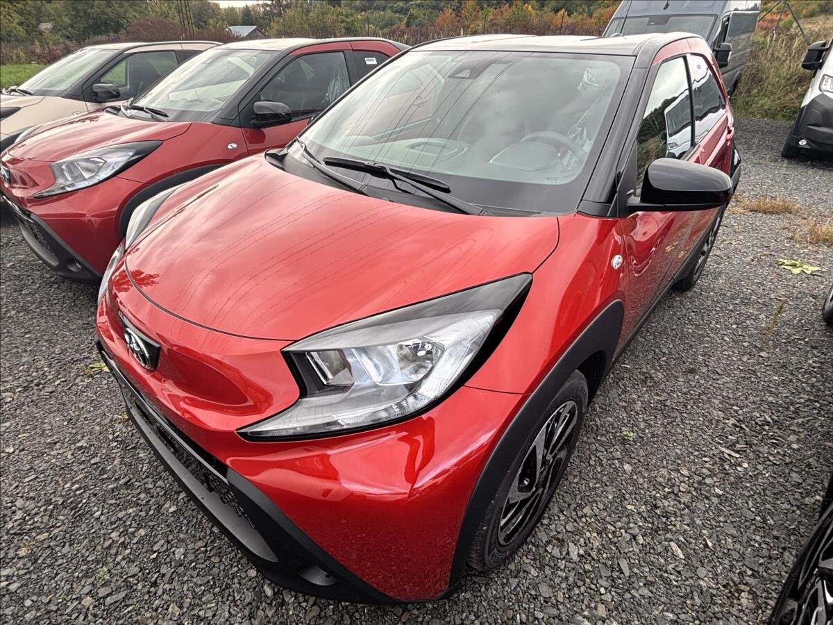 Toyota Aygo Hatchback 1,0 l 53 kw