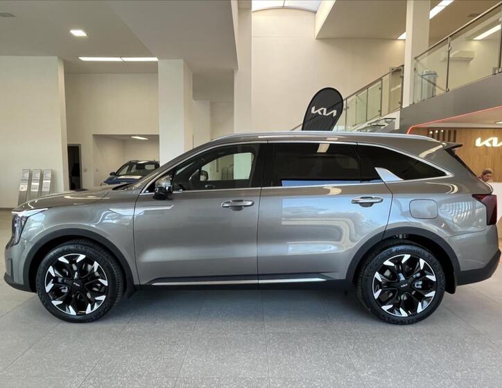 KIA Sorento 8