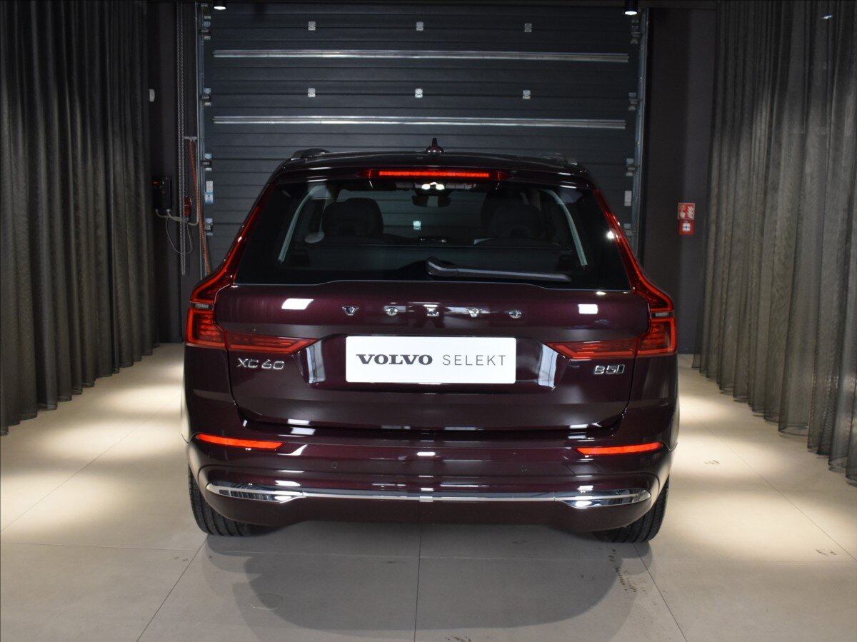 Volvo XC60 SUV / Terénní 2,0 l 184 kw