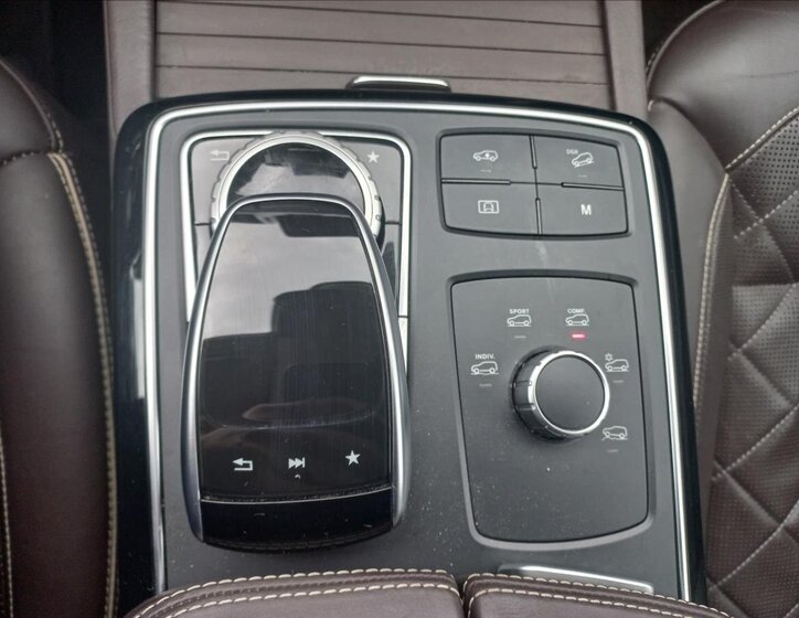 Mercedes-Benz GLE 12