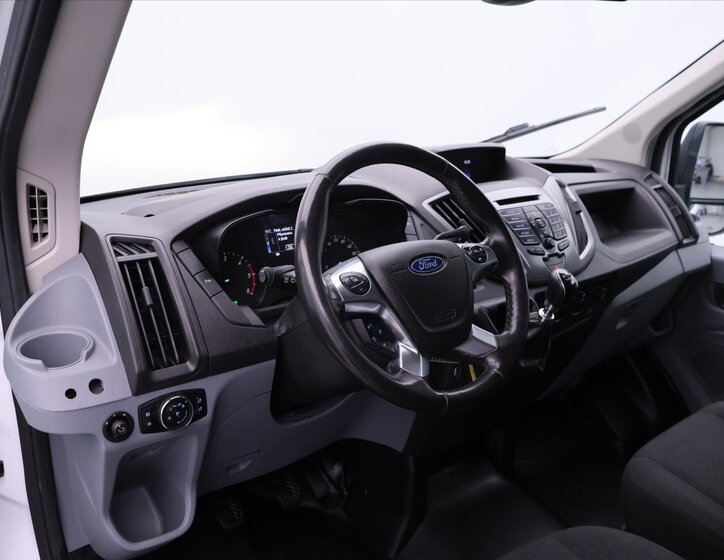Ford Transit Skříň 2,0 l 125 kw