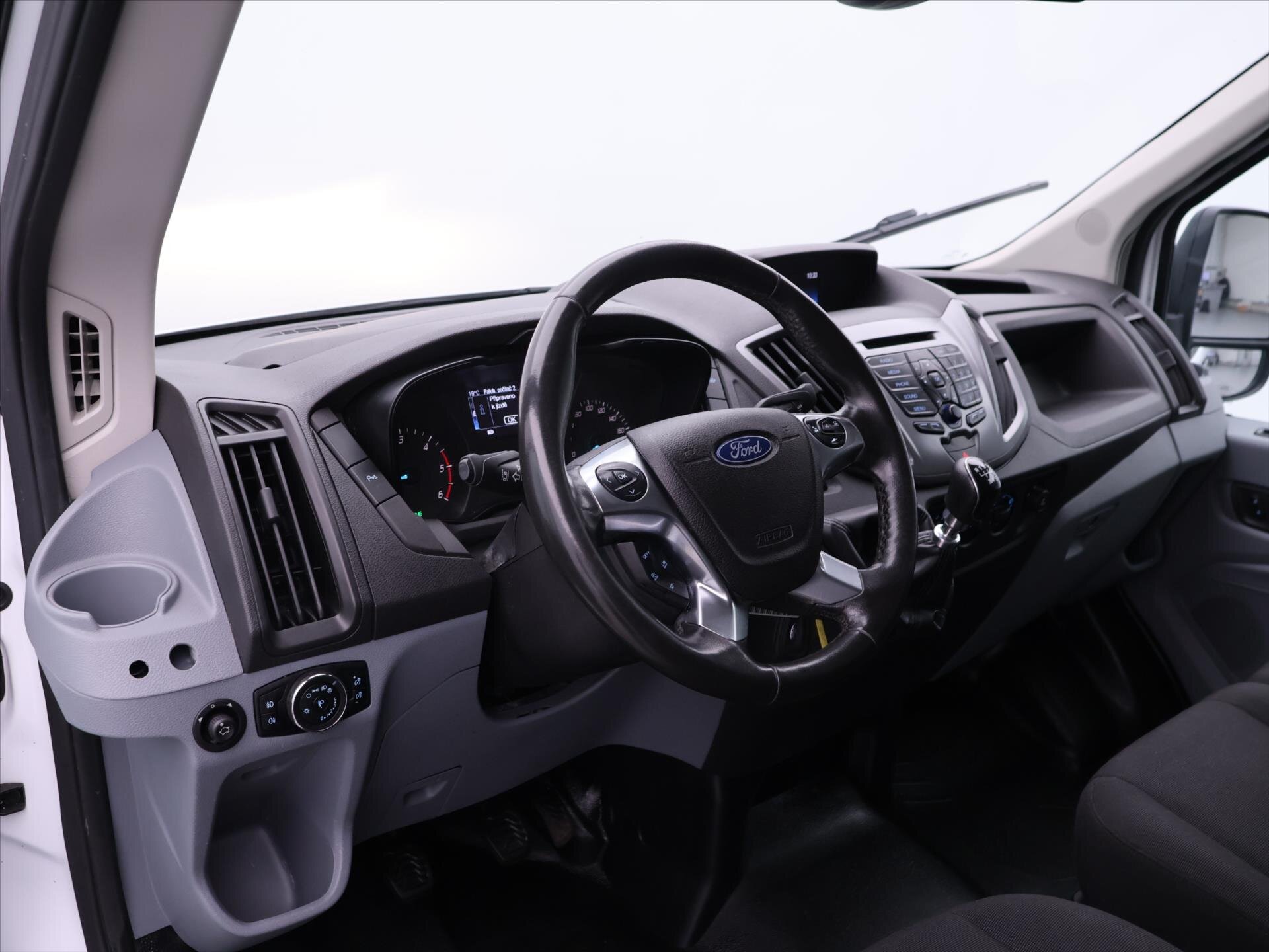 Ford Transit Skříň 2,0 l 125 kw