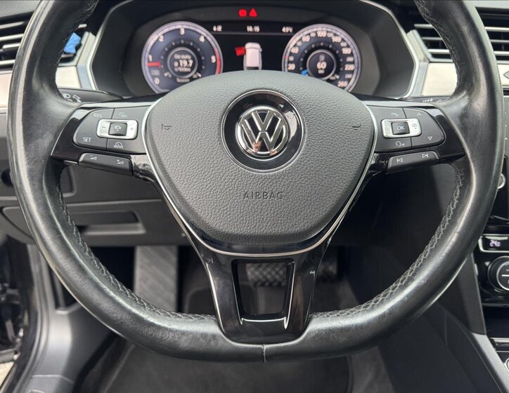 Volkswagen Passat 45