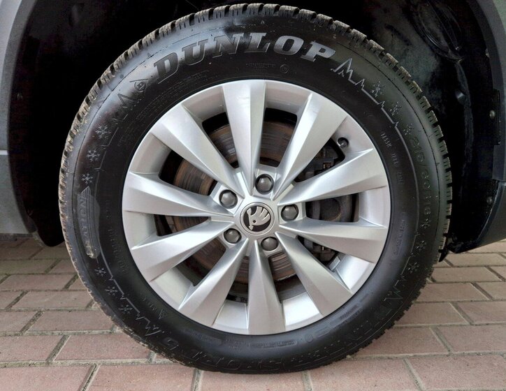 Škoda Karoq SUV / Terénní 1,5 l 110 kw