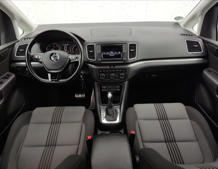 Volkswagen Sharan MPV 2,0 l 110 kw