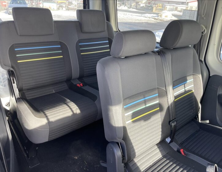 Volkswagen Caddy Kombi 2,0 l 103 kw