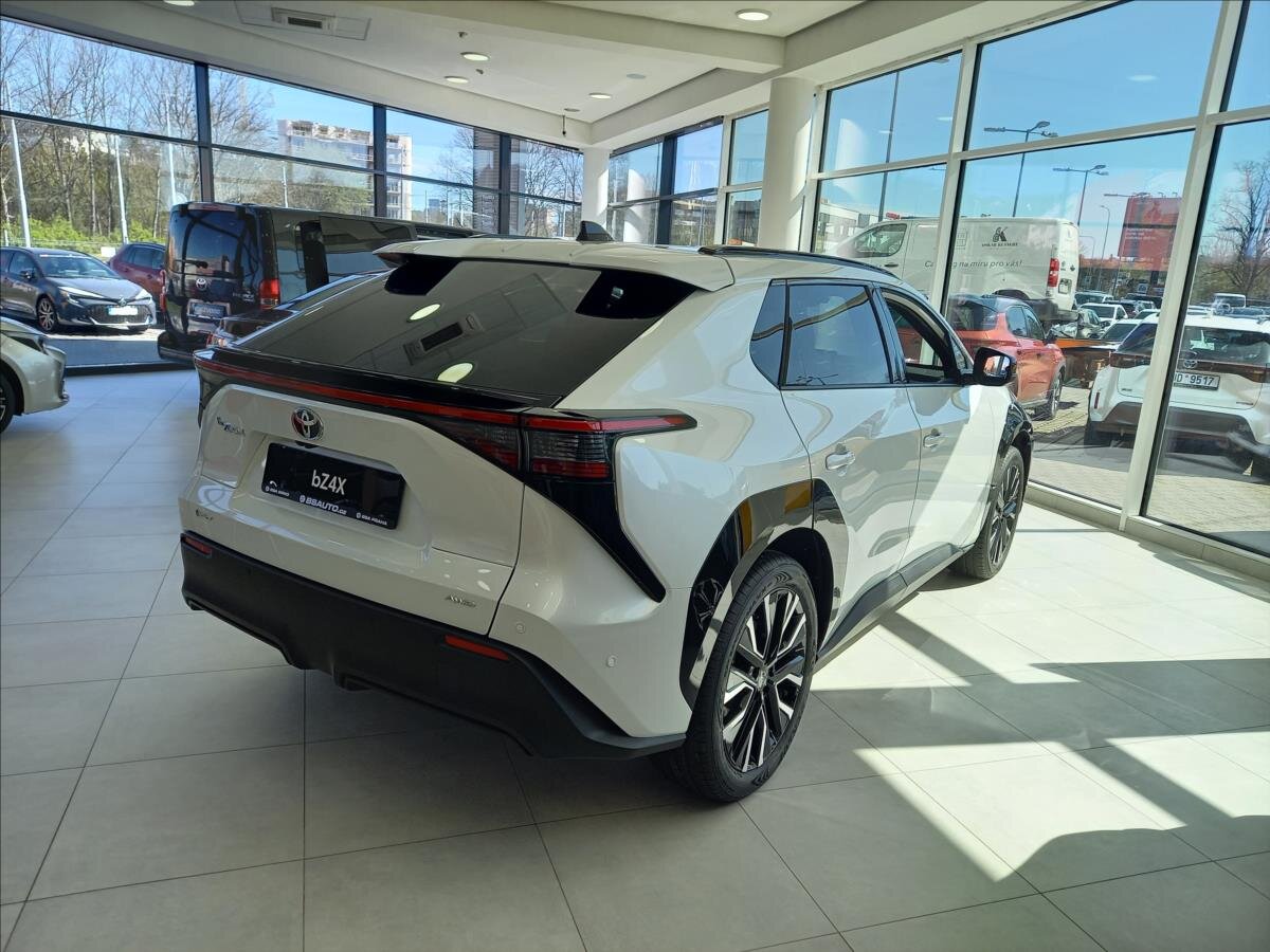 Toyota bZ4X SUV / Terénní 0,0 252 kw