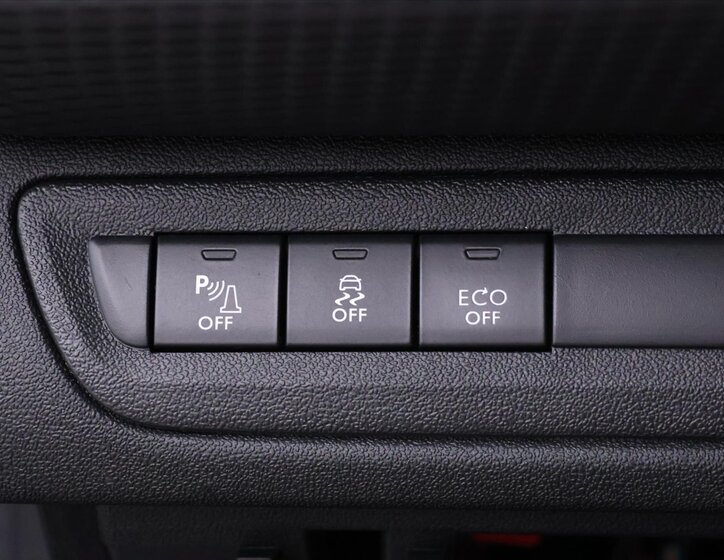 Peugeot 2008 SUV 1,2 l 81 kw