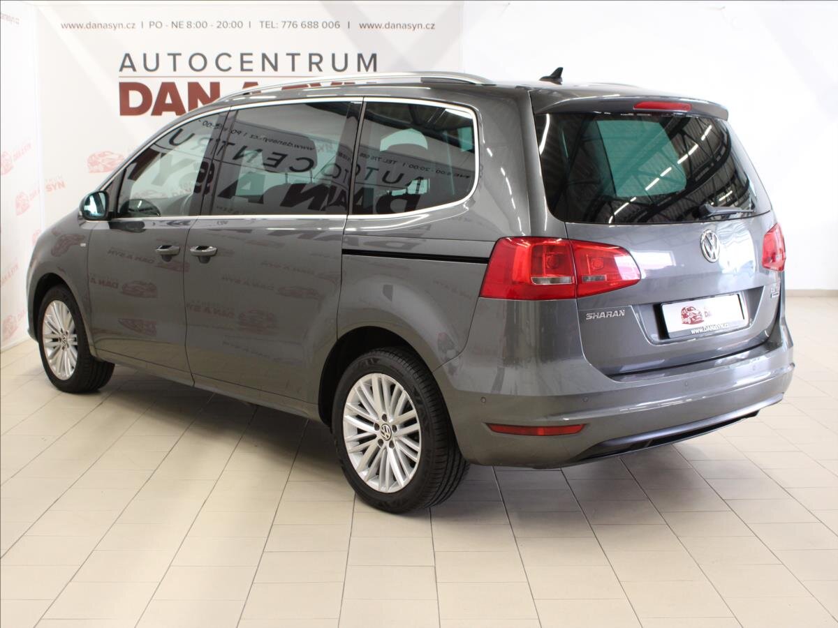 Volkswagen Sharan Kombi 2,0 l 103 kw