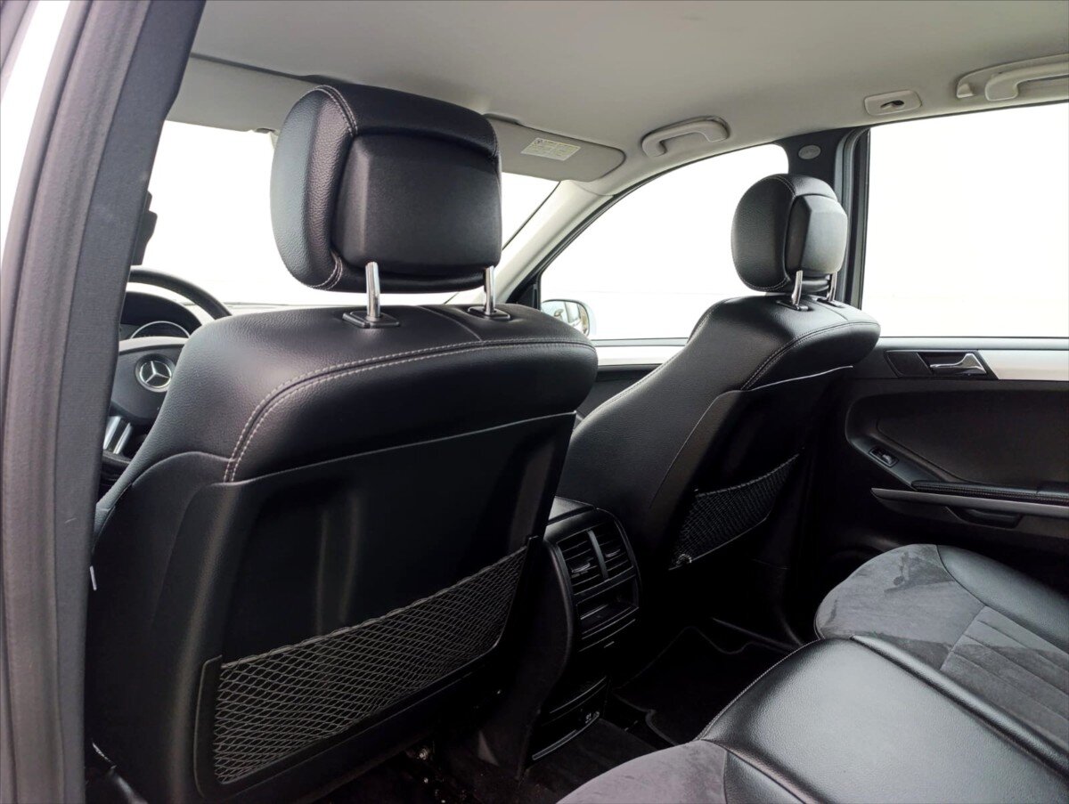 Mercedes-Benz Třídy M SUV / Terénní 3,0 l 165 kw