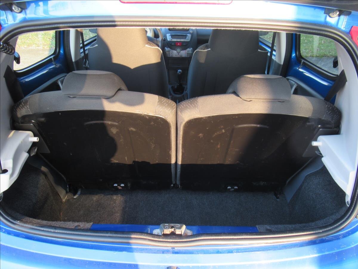 Peugeot 107 Hatchback 998,0 50 kw