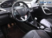 Peugeot 2008 SUV 1,2 l 96 kw