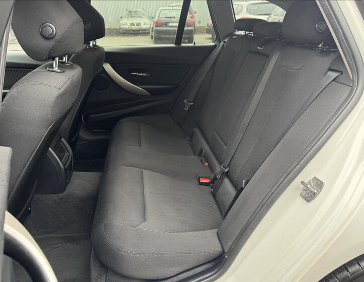 BMW Řada 3 Kombi 2,0 l 105 kw