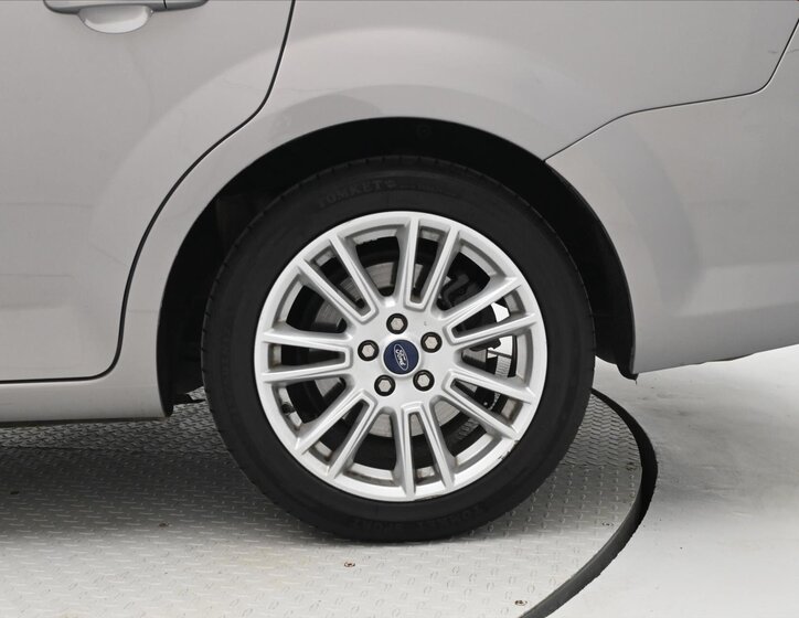 Ford Mondeo Kombi 2,0 l 120 kw